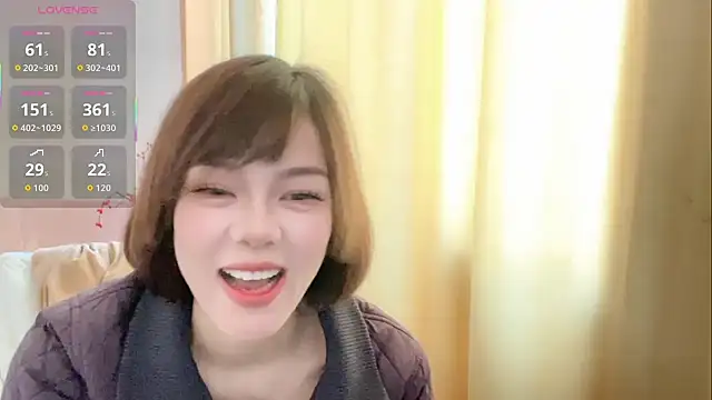 Snapshot of Linda-LL chatting on December 2025 04:55:01 AM Linda-LL online show from December 2025 04:55:01 AM