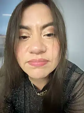 Iam  Cristal online show from December 2025 10:32:02 PM