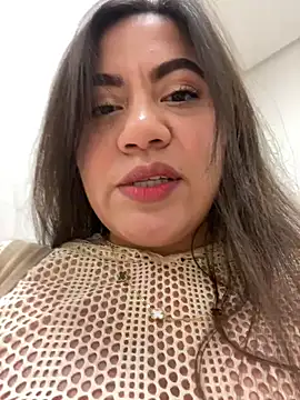 Iam  Cristal online show from February 2026 09:59:02 PM