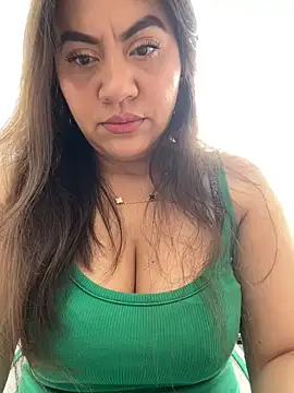 Iam  Cristal online show from March 2026 09:40:01 PM