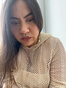 Iam  Cristal online show from May 2026 10:08:02 PM