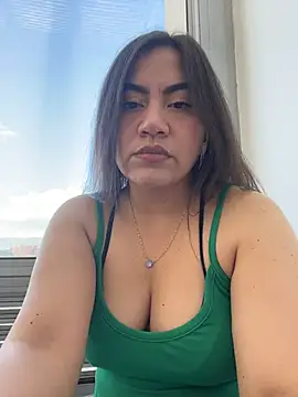 Iam  Cristal online show from May 2026 09:29:02 PM