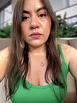 Iam  Cristal online show from October 2025 09:36:01 PM