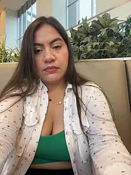 Iam  Cristal online show from June 2026 10:32:02 PM