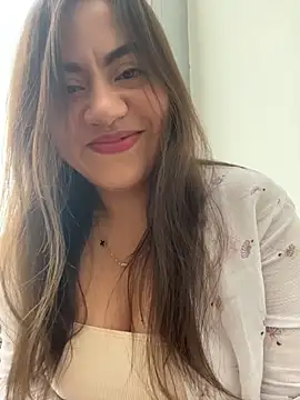 Iam  Cristal online show from June 2026 10:29:01 PM