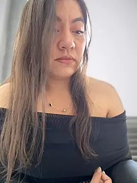 Iam  Cristal online show from January 2026 10:03:01 PM