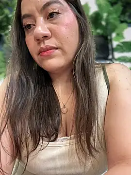 Iam  Cristal online show from November 2025 08:30:02 PM