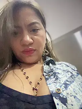 Iam  Cristal online show from March 2025 11:44:02 PM