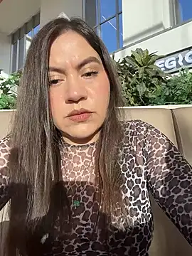 Iam  Cristal online show from April 2026 10:16:02 PM