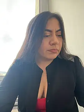 Iam  Cristal online show from April 2026 10:03:01 PM
