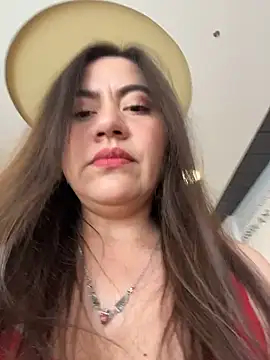 Iam  Cristal online show from June 2026 10:19:02 PM