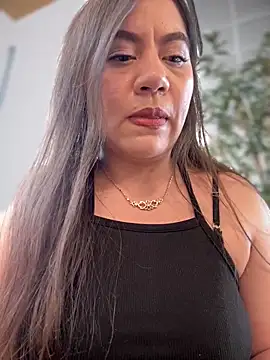 Iam  Cristal online show from September 2025 07:03:01 PM