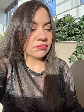 Iam  Cristal online show from June 2026 10:14:01 PM