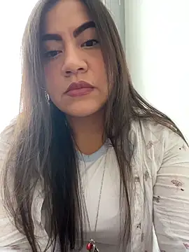 Iam  Cristal online show from April 2026 10:49:02 PM