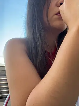 Iam  Cristal online show from June 2026 10:37:01 PM