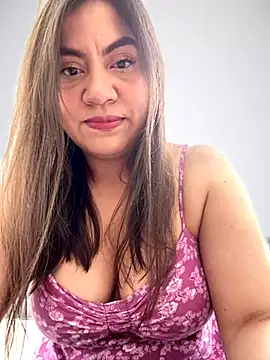 Iam  Cristal online show from October 2025 09:48:02 PM