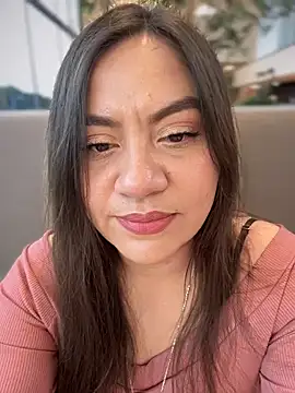 Iam  Cristal online show from December 2025 09:20:02 PM