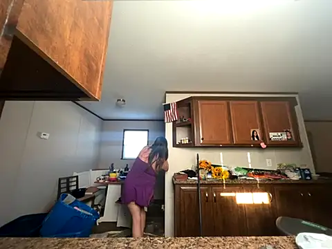 IvanaPlenty online show from November 2025 02:21:01 PM