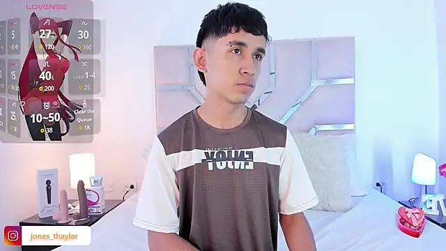 Thayler jones online show from December 2025 12:07:02 PM