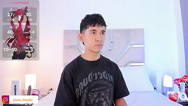 Thayler jones online show from November 2025 12:05:02 PM