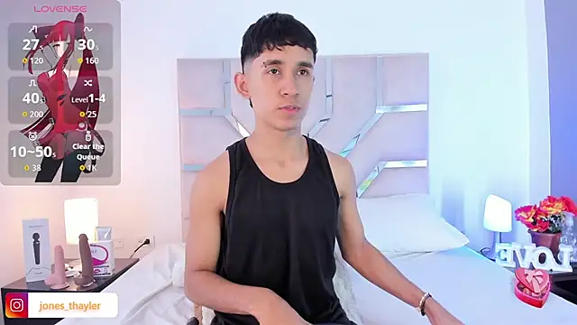 Thayler jones online show from November 2025 12:06:01 PM