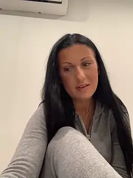 Snapshot of SweNatasha chatting on December 2024 09:17:01 PM SweNatasha online show from December 2024 09:17:01 PM