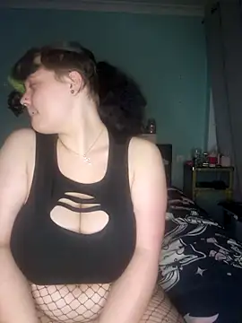 Snapshot of kira_132 chatting on November 2025 01:32:02 AM kira 132 online show from November 2025 01:32:02 AM