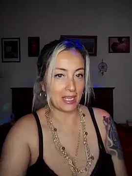 DesireSatler online show from November 2025 09:30:02 PM