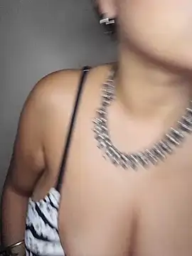 DesireSatler online show from February 2025 04:05:01 AM