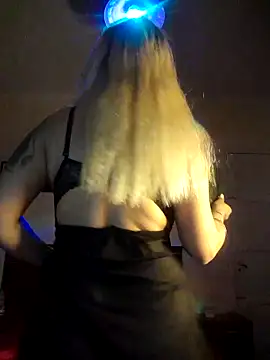 DesireSatler online show from November 2025 04:16:01 AM