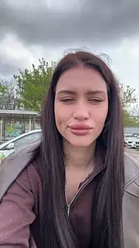 Snapshot of KikiWatson chatting on April 2026 08:48:02 AM KikiWatson online show from April 2026 08:48:02 AM