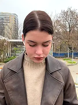 KikiWatson online show from November 2025 07:02:01 AM