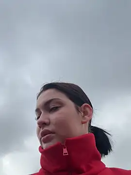 KikiWatson online show from December 2025 07:31:02 AM