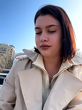 KikiWatson online show from November 2025 07:12:01 AM