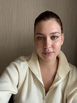 KikiWatson online show from October 2025 12:39:02 PM