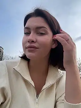 KikiWatson online show from November 2025 07:09:01 AM