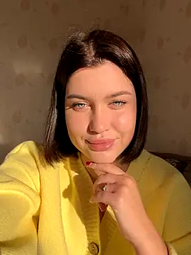 KikiWatson online show from October 2025 01:13:01 PM