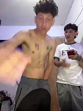 Snapshot of LatinBoysxxx chatting on January 2025 04:19:02 PM LatinBoysxxx online show from January 2025 04:19:02 PM