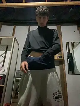 LatinBoysxxx online show from February 2026 05:18:02 AM