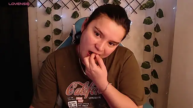 Nika 1  online show from April 2026 12:57:02 AM