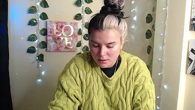 Nika 1  online show from February 2026 01:34:02 AM