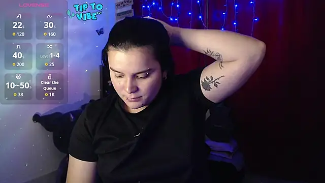 Nika 1  online show from October 2025 08:10:02 PM