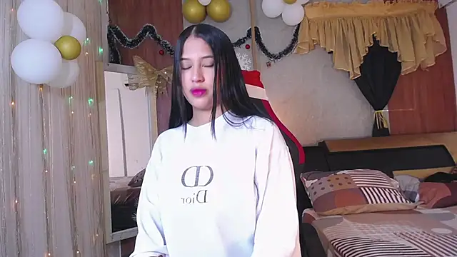 hera divine online show from December 2025 07:02:01 PM