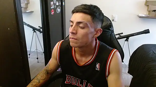 kv   xxx  online show from April 2026 06:00:01 PM