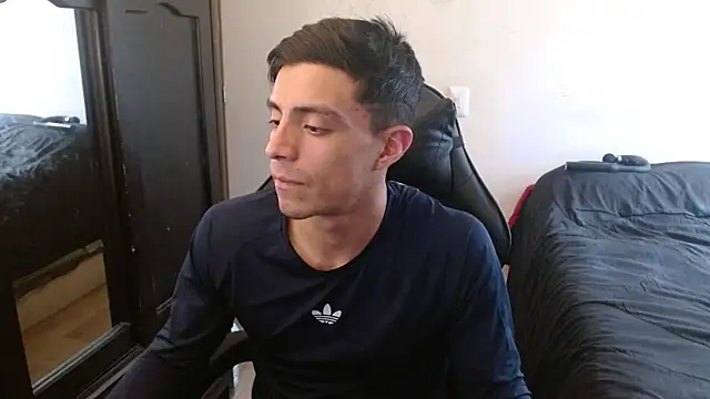 kv   xxx  online show from September 2025 08:04:02 PM