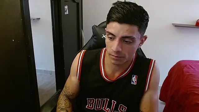 kv   xxx  online show from November 2025 08:31:01 PM