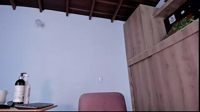 medussa13  online show from December 2025 12:40:02 PM