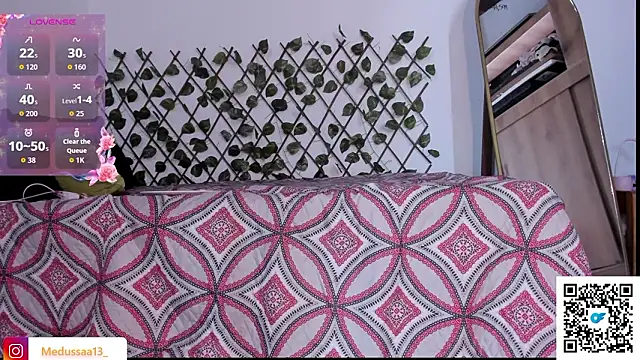 medussa13  online show from January 2026 02:09:02 PM