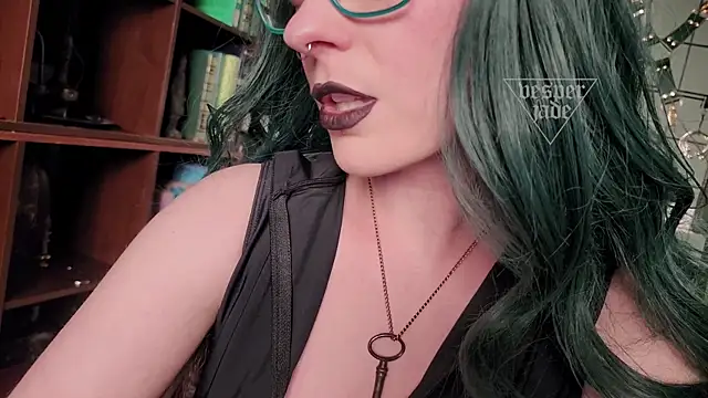 vesperjadex online show from May 2026 03:05:01 AM