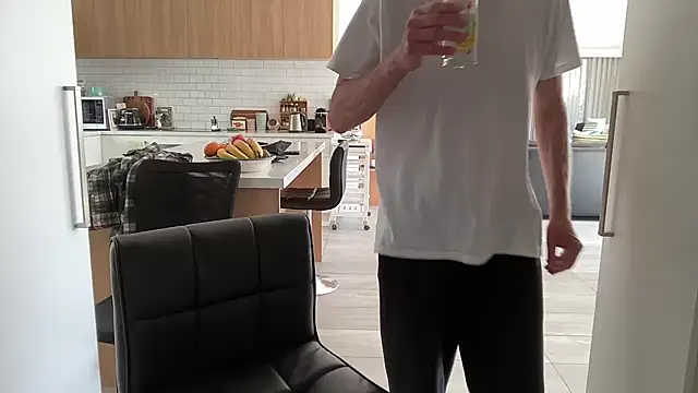 angie-puttana online show from September 2025 12:33:02 AM